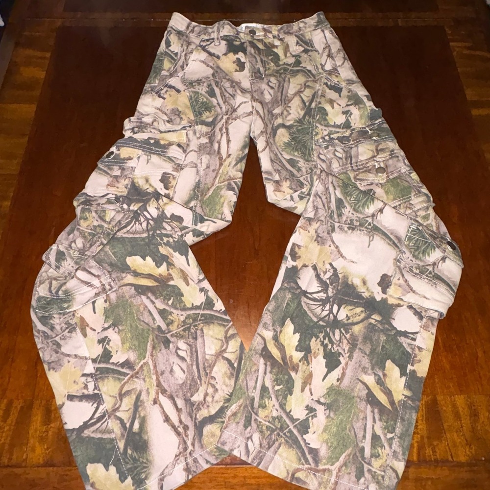 Fashion Nova Camo Cargo Pants Size 7 Realtree Style Streetwear Utility Pants